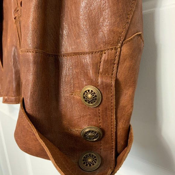 Vintage Women's Danier Leather Jacket - Picture 5 of 10
